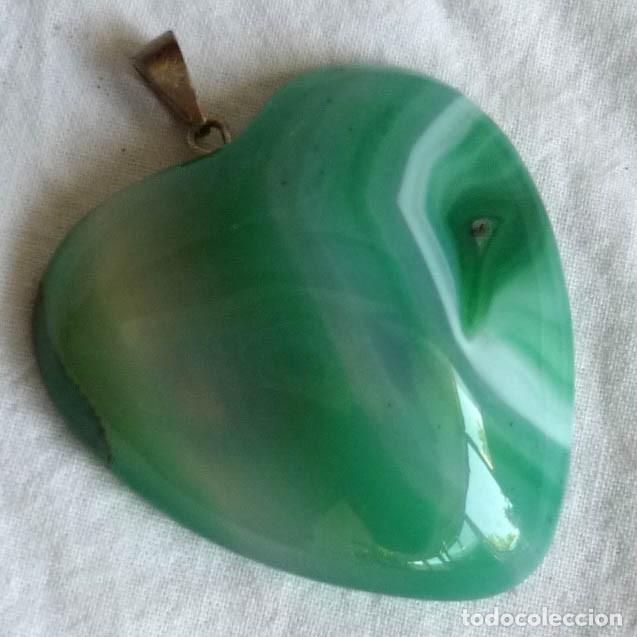 Joyeria: Colgante cabuj&oacute;n en forma de coraz&oacute;n de cuarzo &aacute;gata - Foto 1