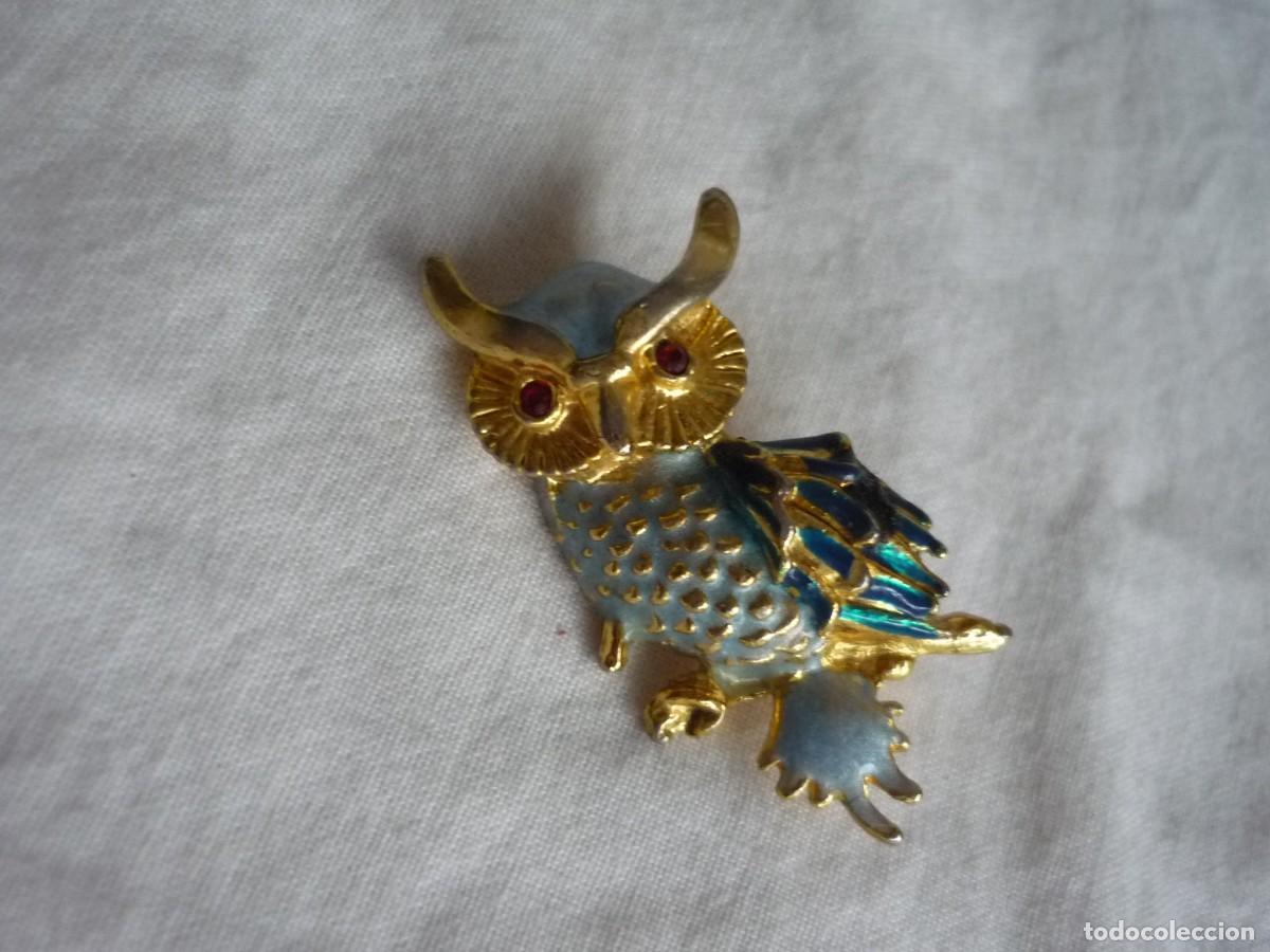 Joyeria: Broche en metal lacado con forma de buho - Foto 2