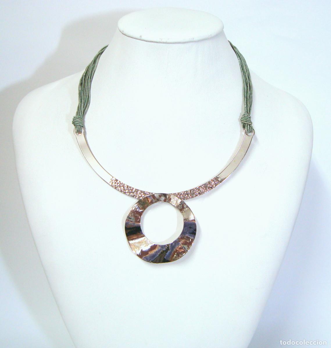Joyeria: Collar corto color gris y plata, A&ntilde;o 2000, Nuevo - Foto 2