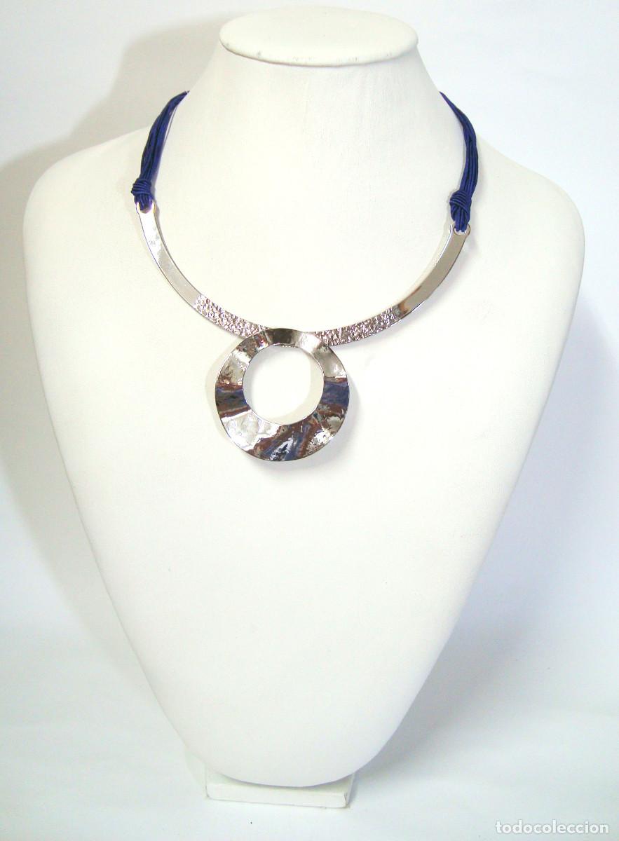 Joyeria: Collar corto color azul y plata, A&ntilde;o 2000, Nuevo - Foto 1