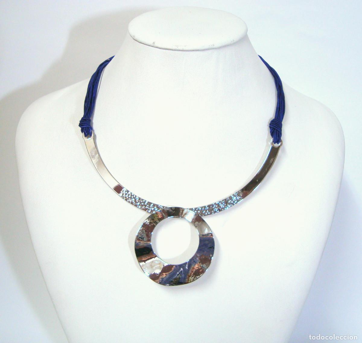 Joyeria: Collar corto color azul y plata, A&ntilde;o 2000, Nuevo - Foto 2