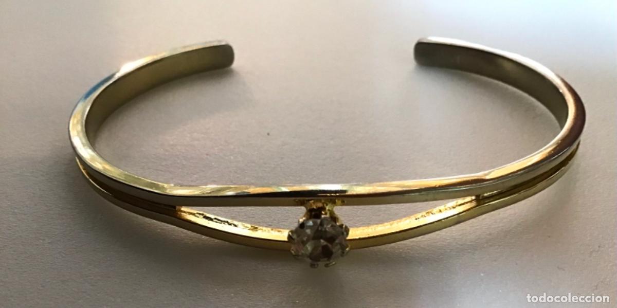 Joyeria: BRAZALETE DE METAL DORADO - Foto 2