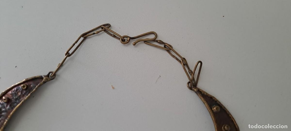 Joyeria: Gargantilla de bronce labrado y con relieves - Foto 5