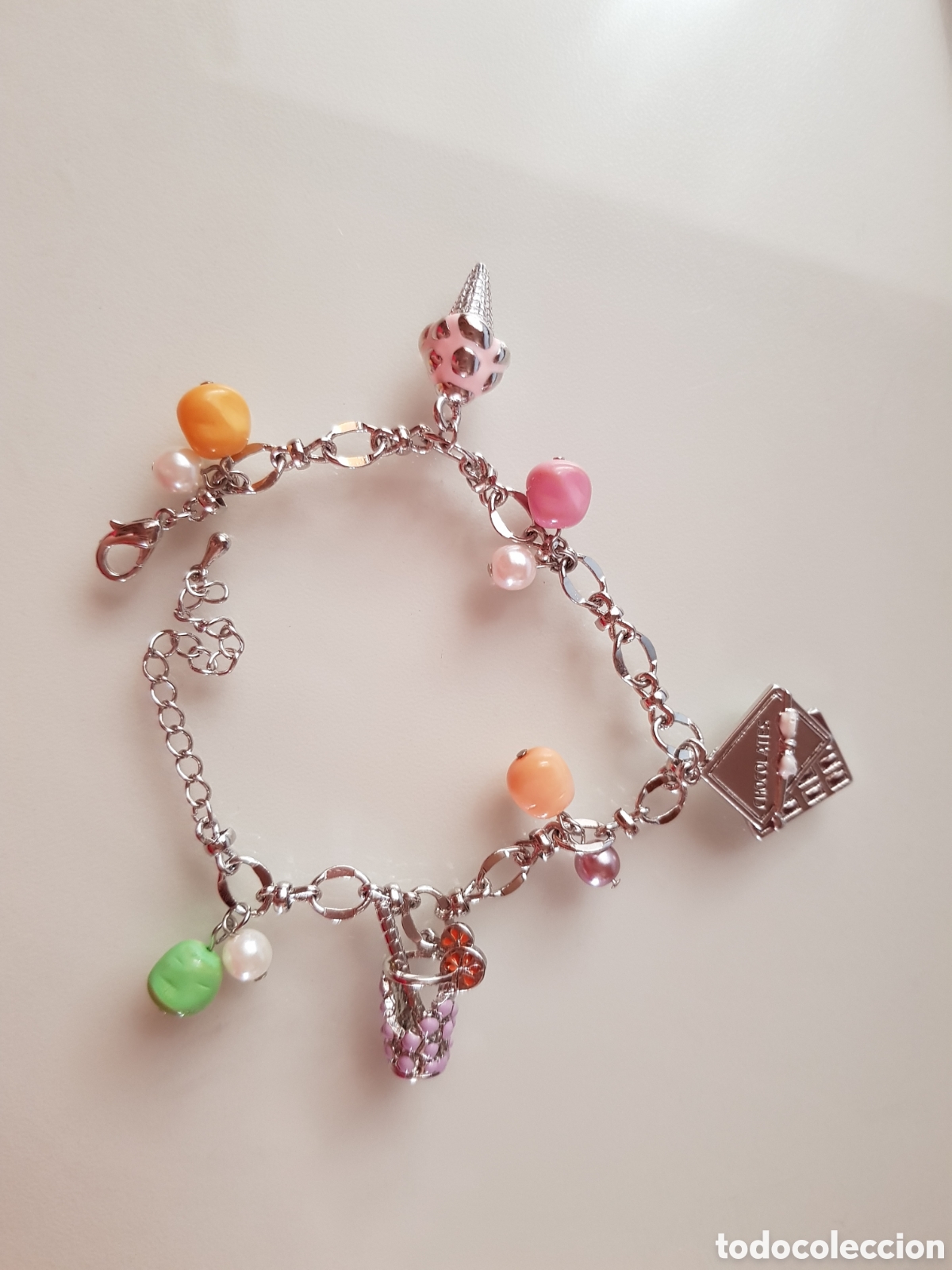 Joyeria: Alegre pulsera con charms divertidos. - Foto 1