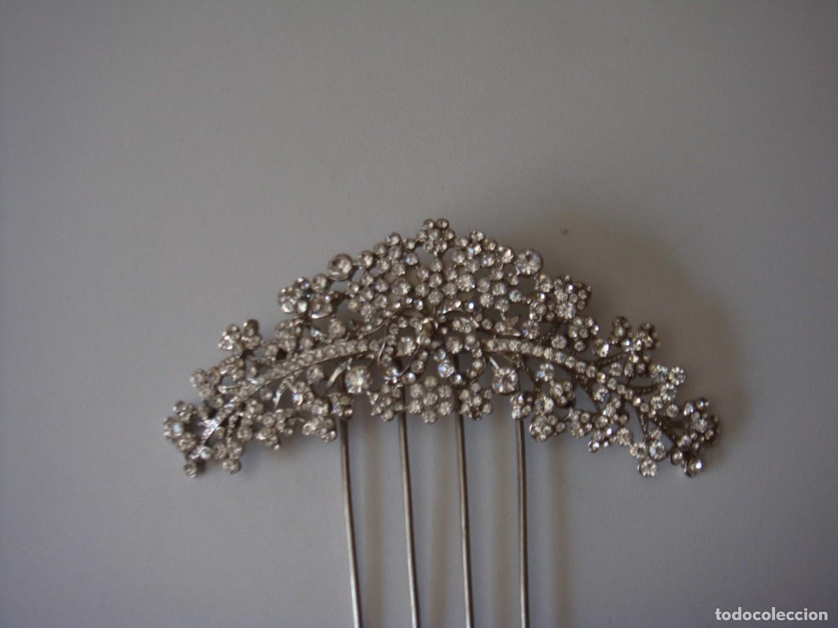 Schmuck: PEINECILLO PARA NOVIA O MADRINA MARCA LUCHI CABRERA SEVILLA