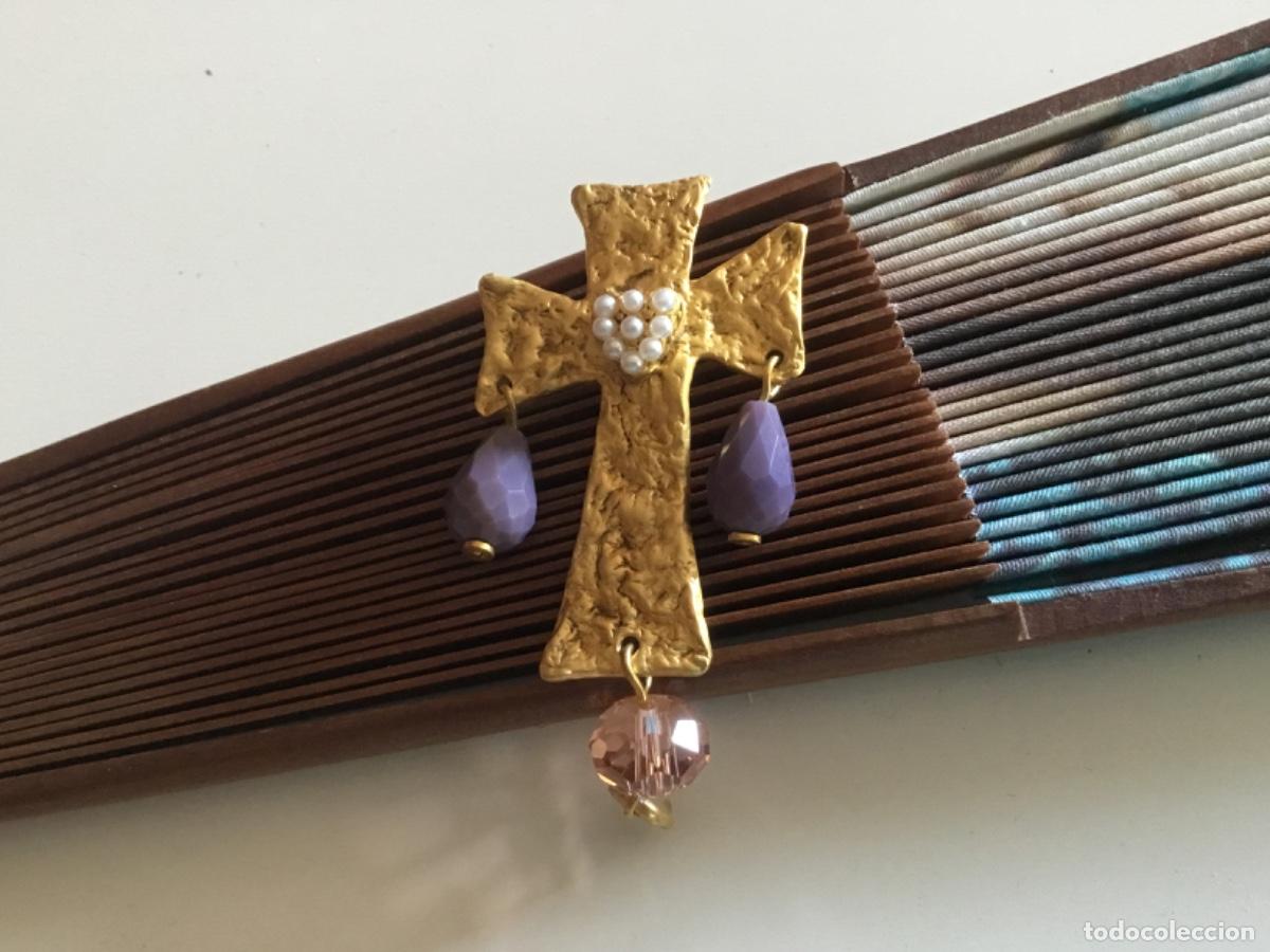 Joyeria: BROCHE CHAPADO MATE CON CRISTAL. CRUZ - Foto 1
