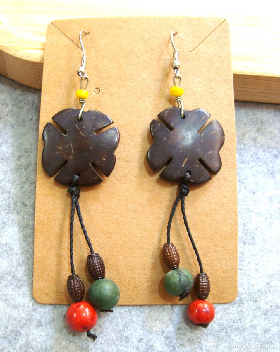 Joyeria: Pendientes largos de madera de coco y semillas, A&ntilde;o 2000, Nuevos - Foto 1