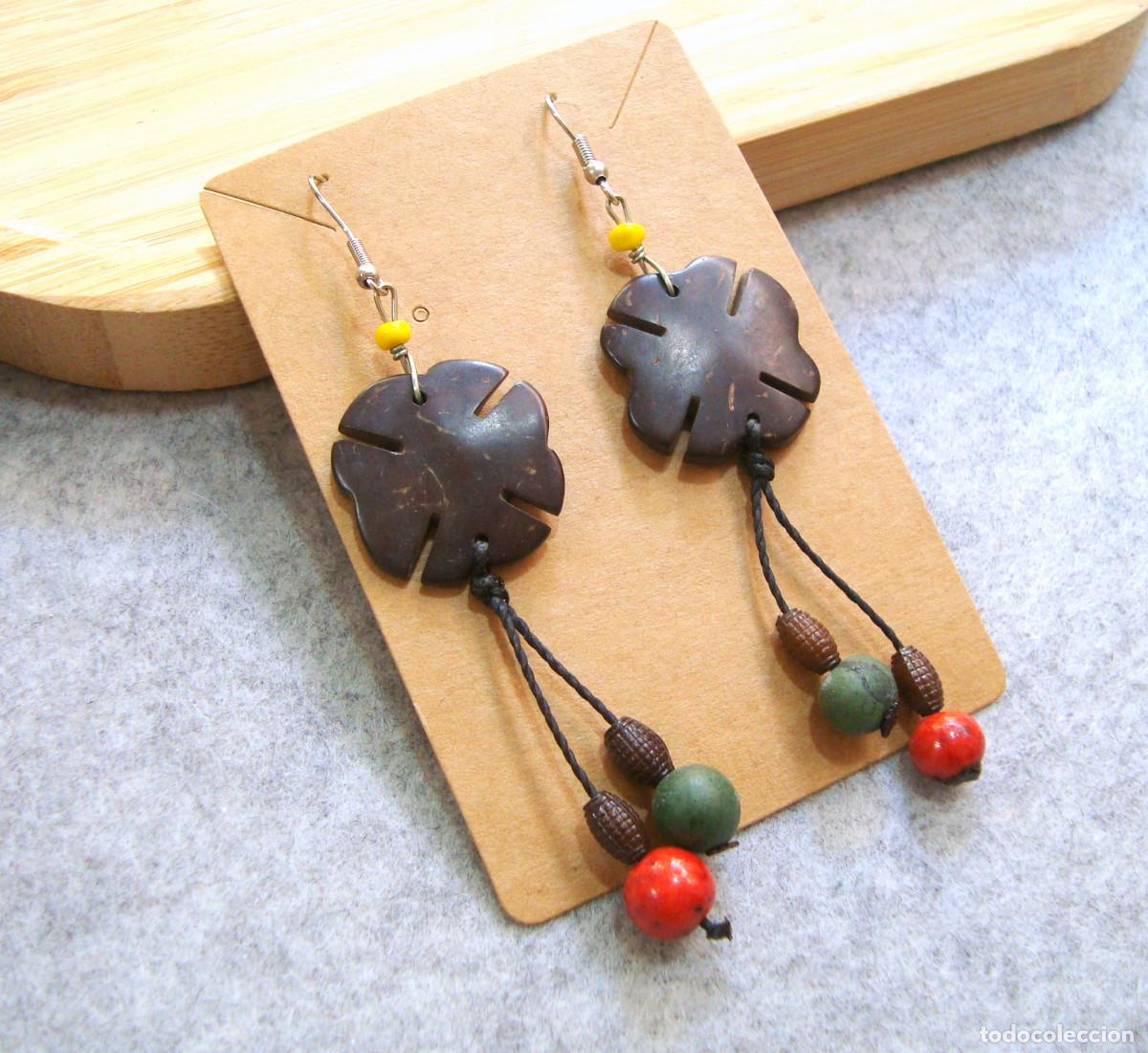 Joyeria: Pendientes largos de madera de coco y semillas, A&ntilde;o 2000, Nuevos - Foto 2