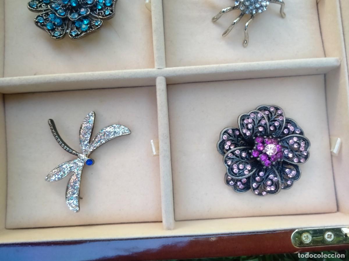 Joyeria: Expositor con seis preciosos broches. - Foto 3