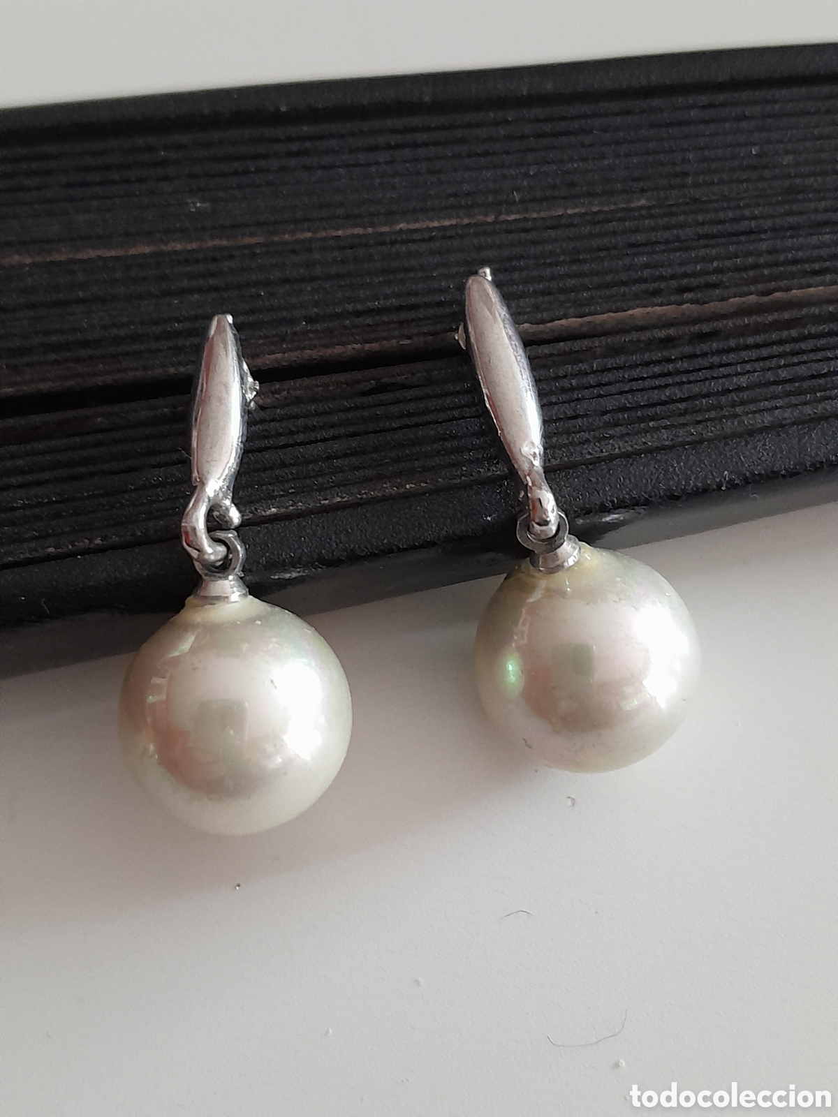 Joyeria: PENDIENTES CLASICOS CON PERLAS IRISADAS. PRESI&Oacute;N - Foto 4