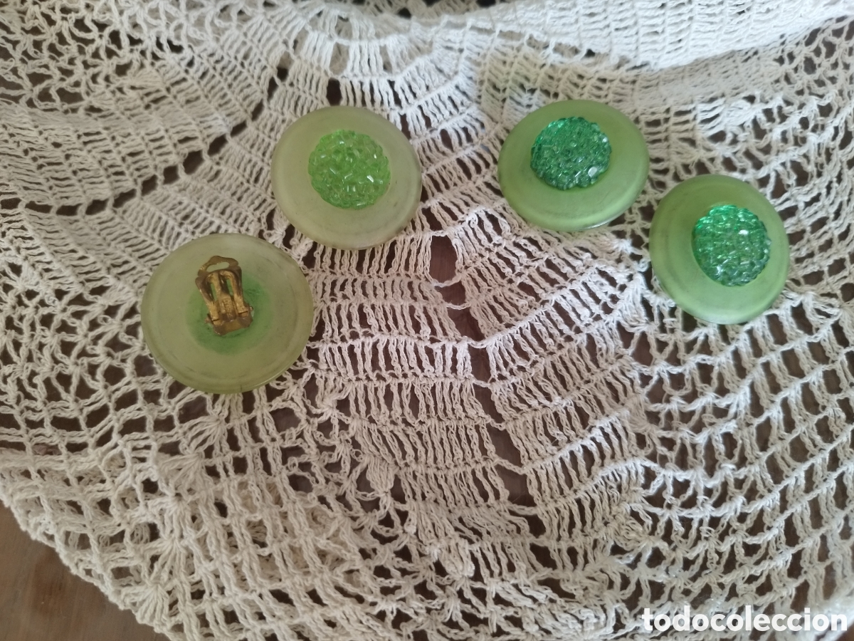 Joyeria: Pendientes bot&oacute;n pl&aacute;stico vintage - Foto 3