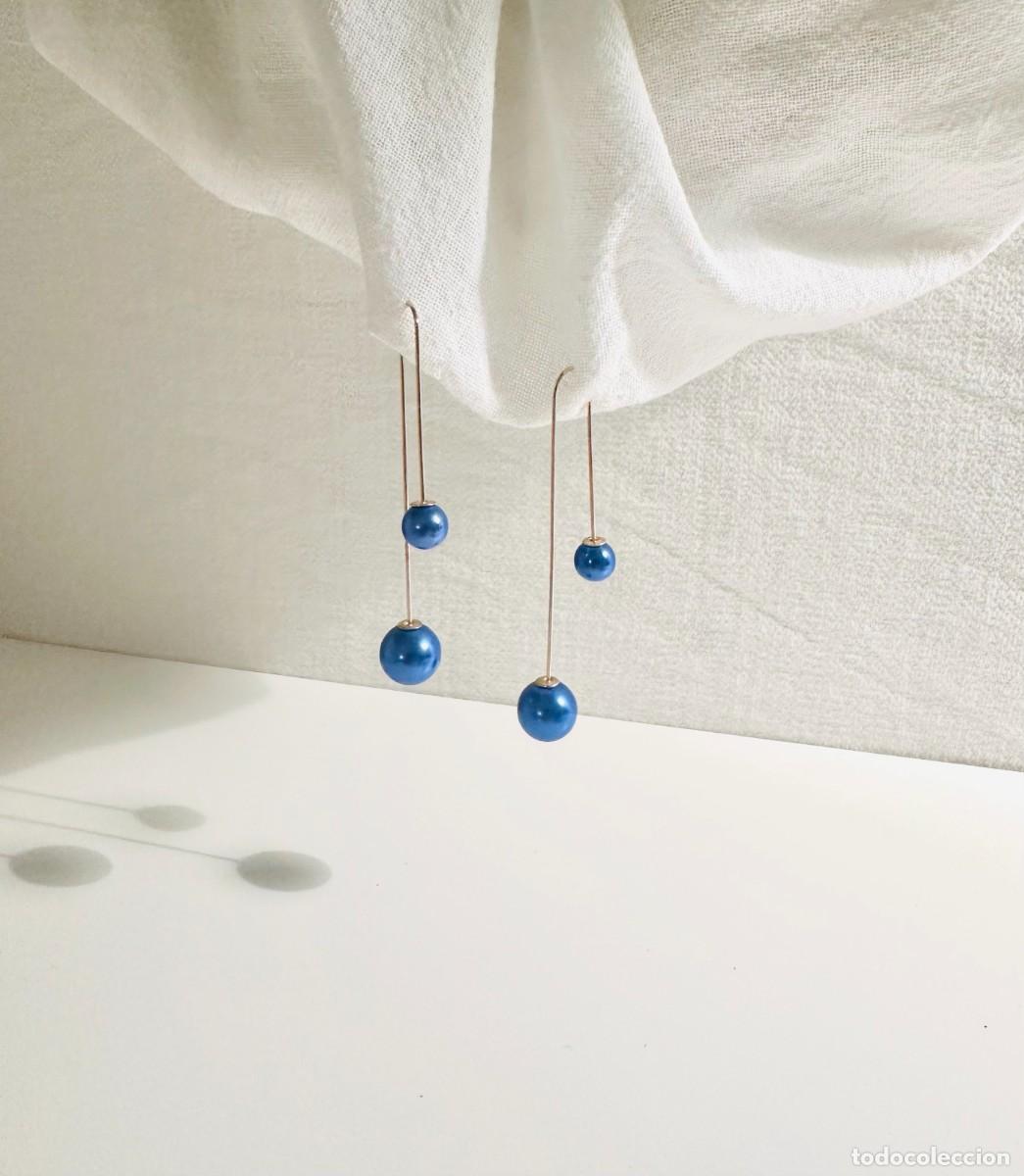 Joyeria: Pendientes largos. Perla azul. Dorado - Foto 1