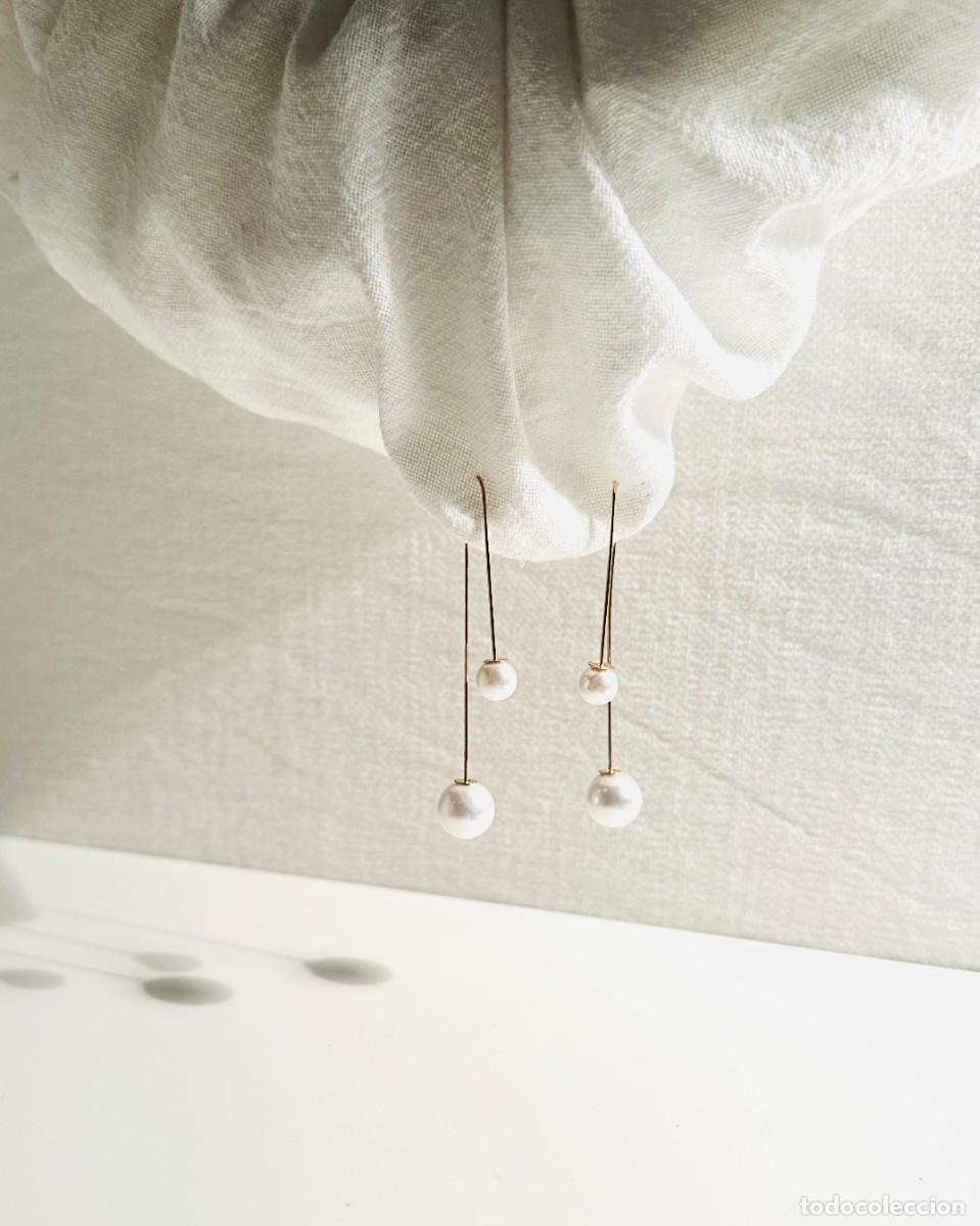 Joyeria: Pendientes largos. Perlas blancas. Dorado - Foto 1
