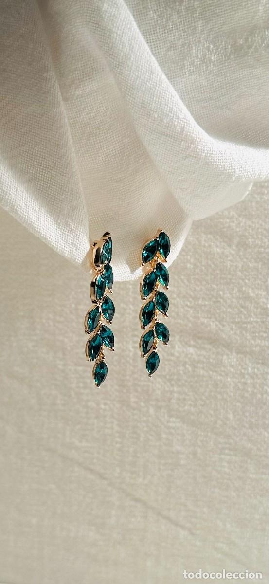 Joyeria: Pendientes hojas verde esmeralda. Dorado - Foto 1
