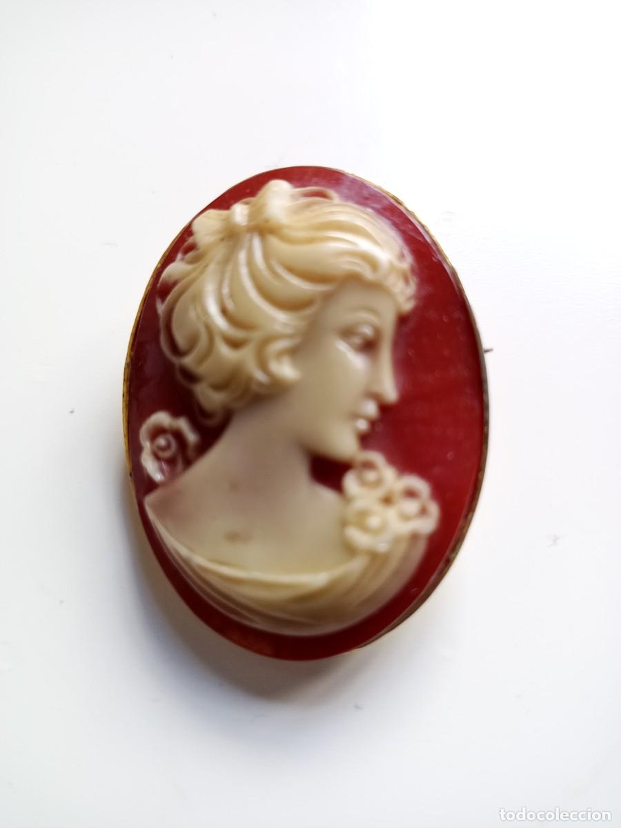 Joyeria: Broche camafeo de resina - Foto 1