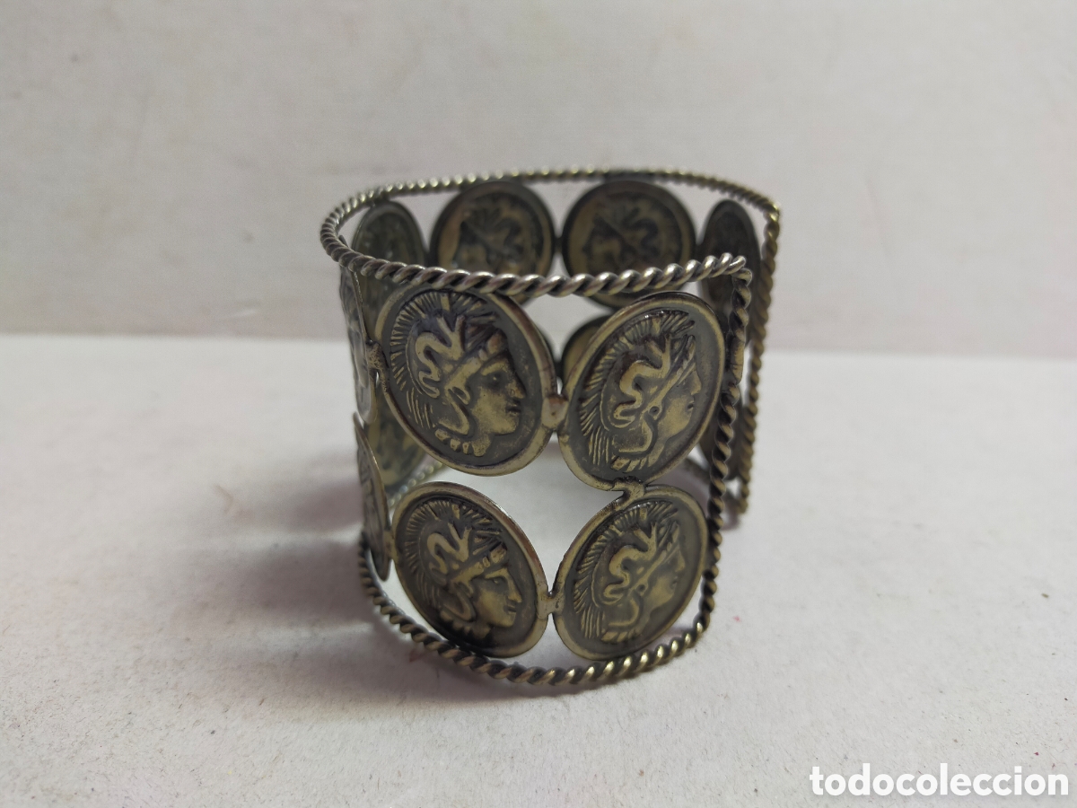 Joyeria: PULSERA RIGIDA CON SIMIL MONEDAS, EN METAL. - Foto 2