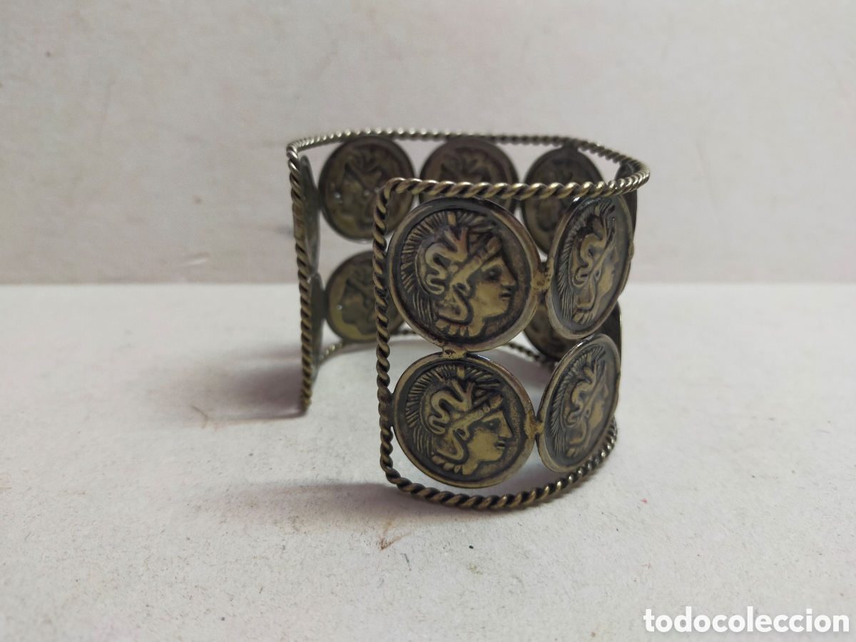 Joyeria: PULSERA RIGIDA CON SIMIL MONEDAS, EN METAL. - Foto 3