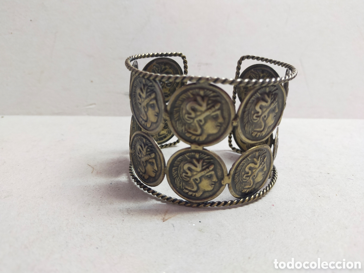 Joyeria: PULSERA RIGIDA CON SIMIL MONEDAS, EN METAL. - Foto 1