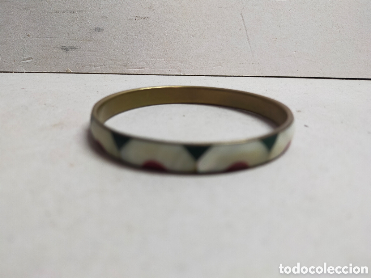 Joyeria: PULSERA RIGIDA DE METAL DORADO Y NACAR. - Foto 2