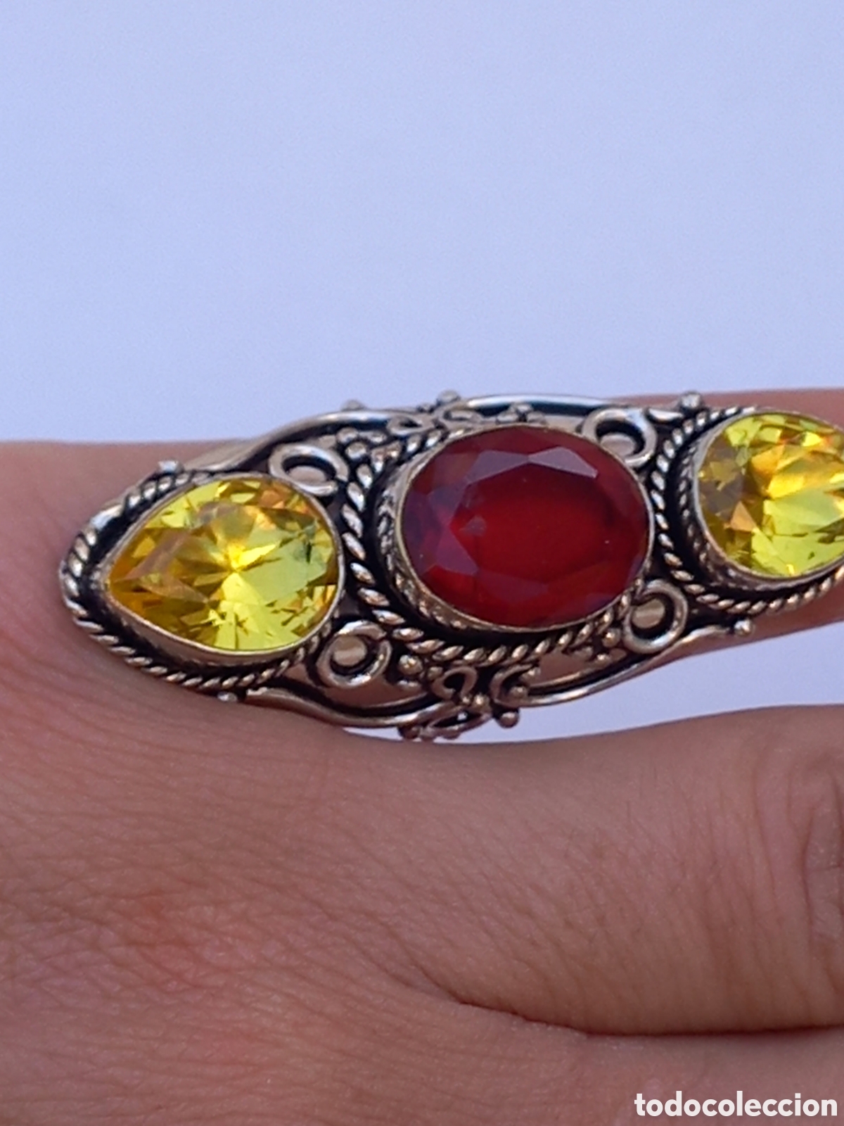 Joyeria: Bello anillo estilo &eacute;tnico tipo lanzadera - Foto 1