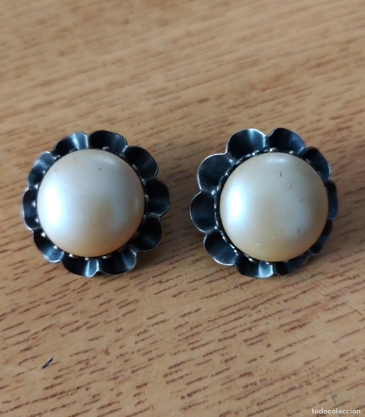 Joyeria: Antiguos pendientes de clip, con gran perla. - Foto 1
