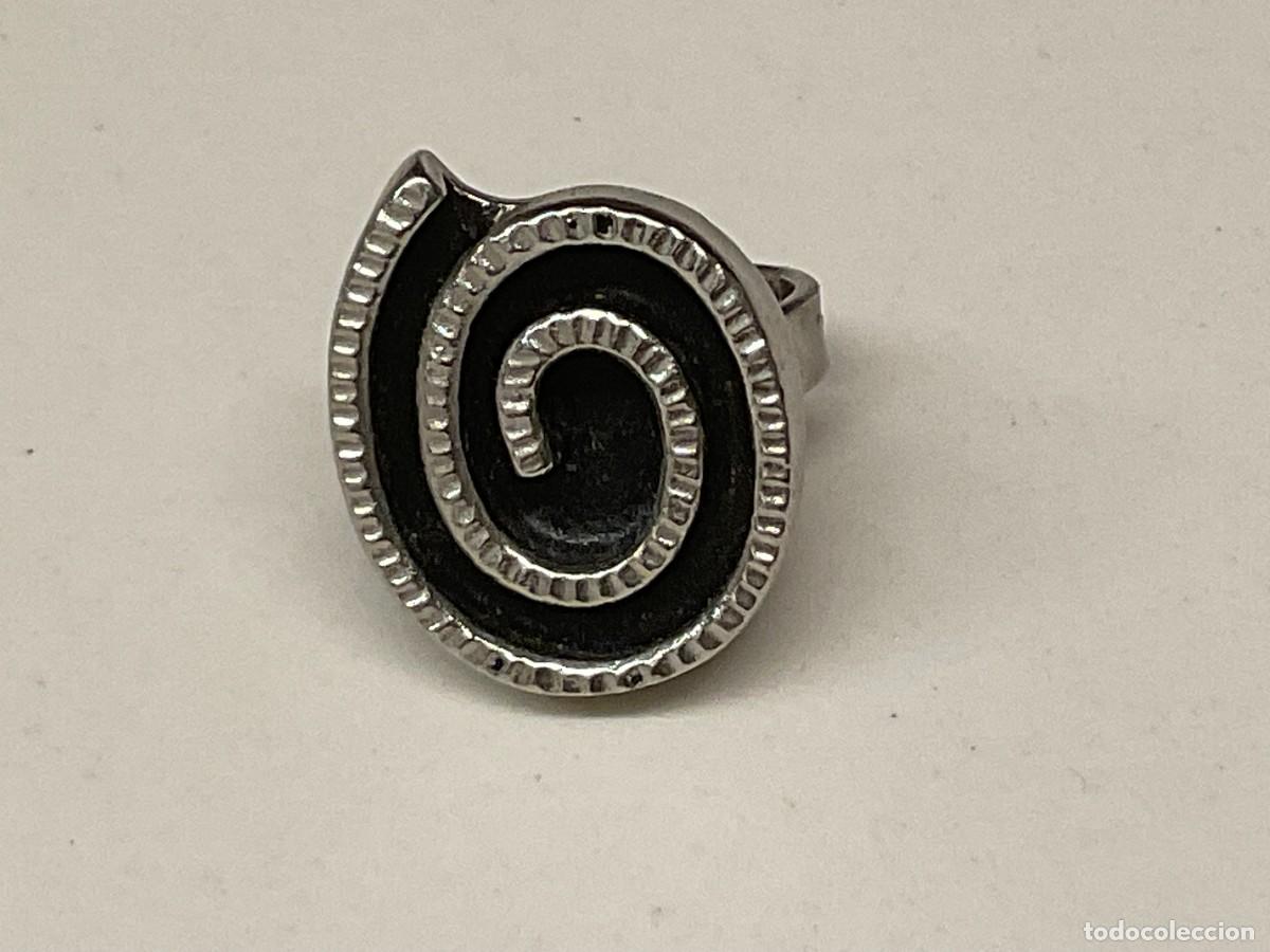 Joyeria: Anillo de metal con espiral - Foto 1