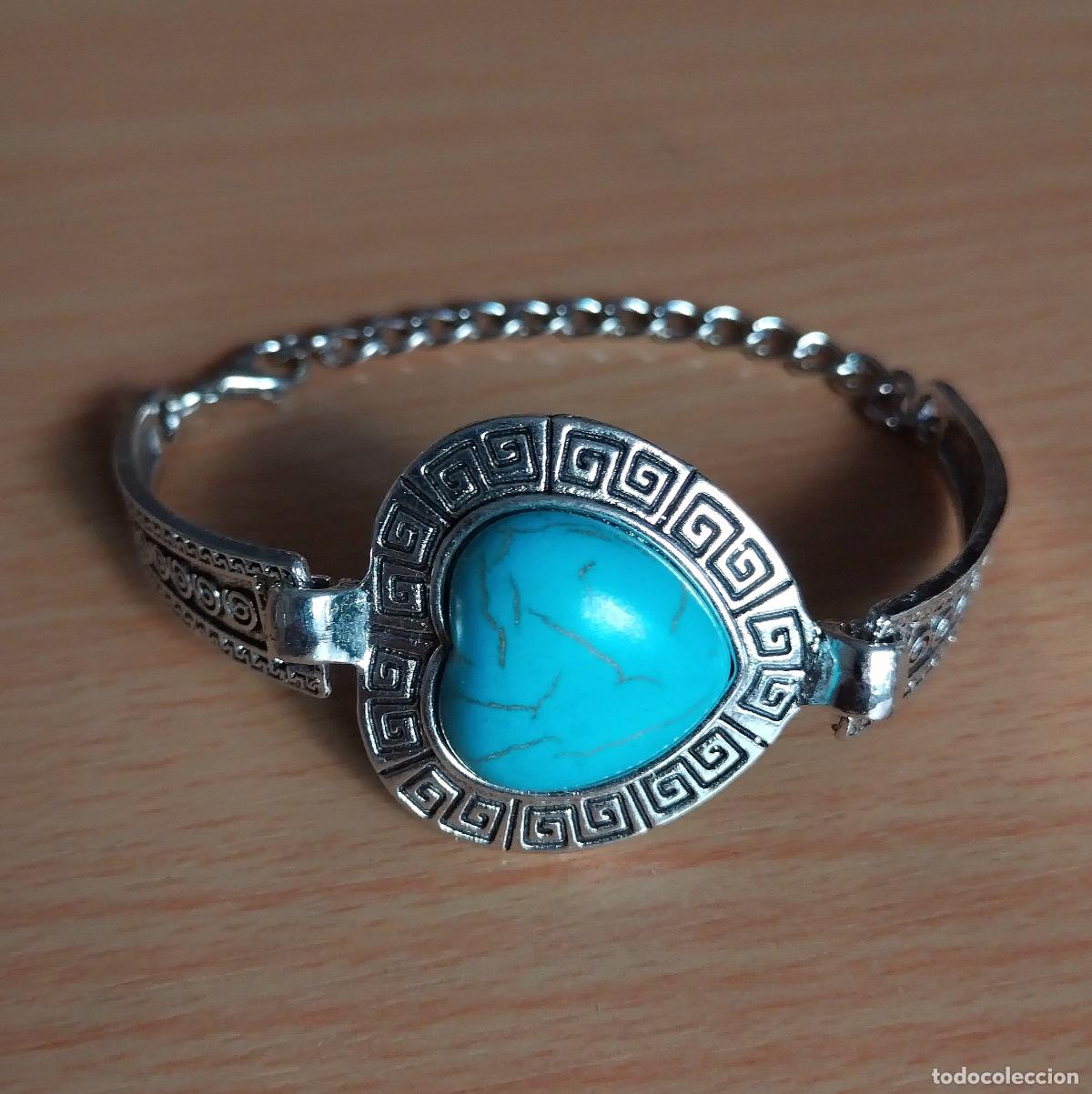 Joyeria: Pulsera plateada con piedra azul turquesa. Forma coraz&oacute;n. - Foto 4