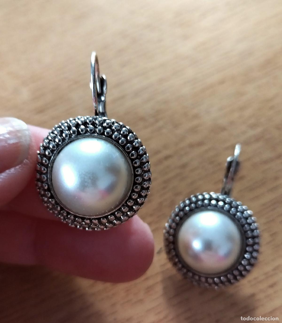 Joyeria: Pendientes plateados con perla, bisuter&iacute;a. - Foto 2