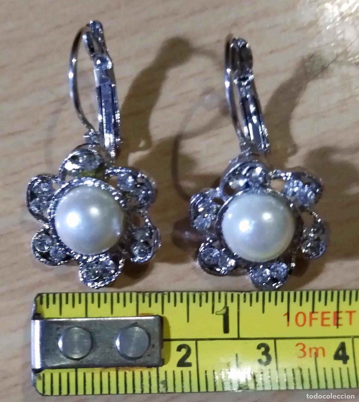 Joyeria: Pendientes plateados con perla, bisuter&iacute;a. - Foto 2