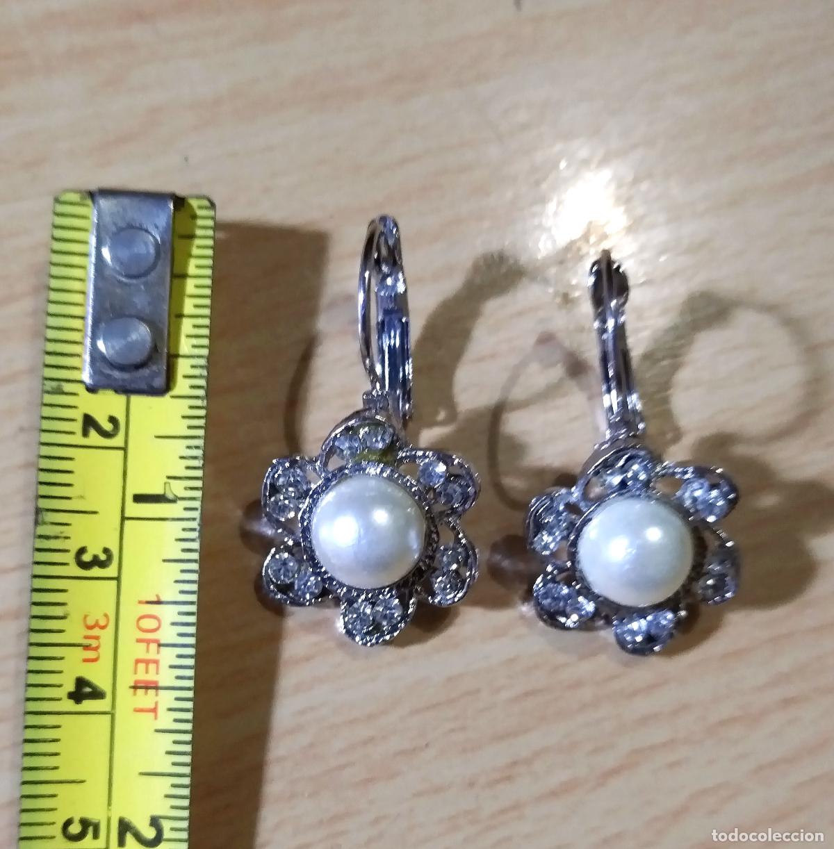 Joyeria: Pendientes plateados con perla, bisuter&iacute;a. - Foto 3