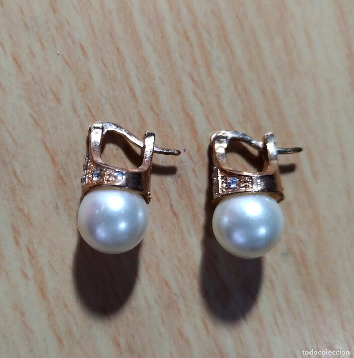 Joyeria: Pendientes dorados con perla, bisuter&iacute;a. - Foto 1