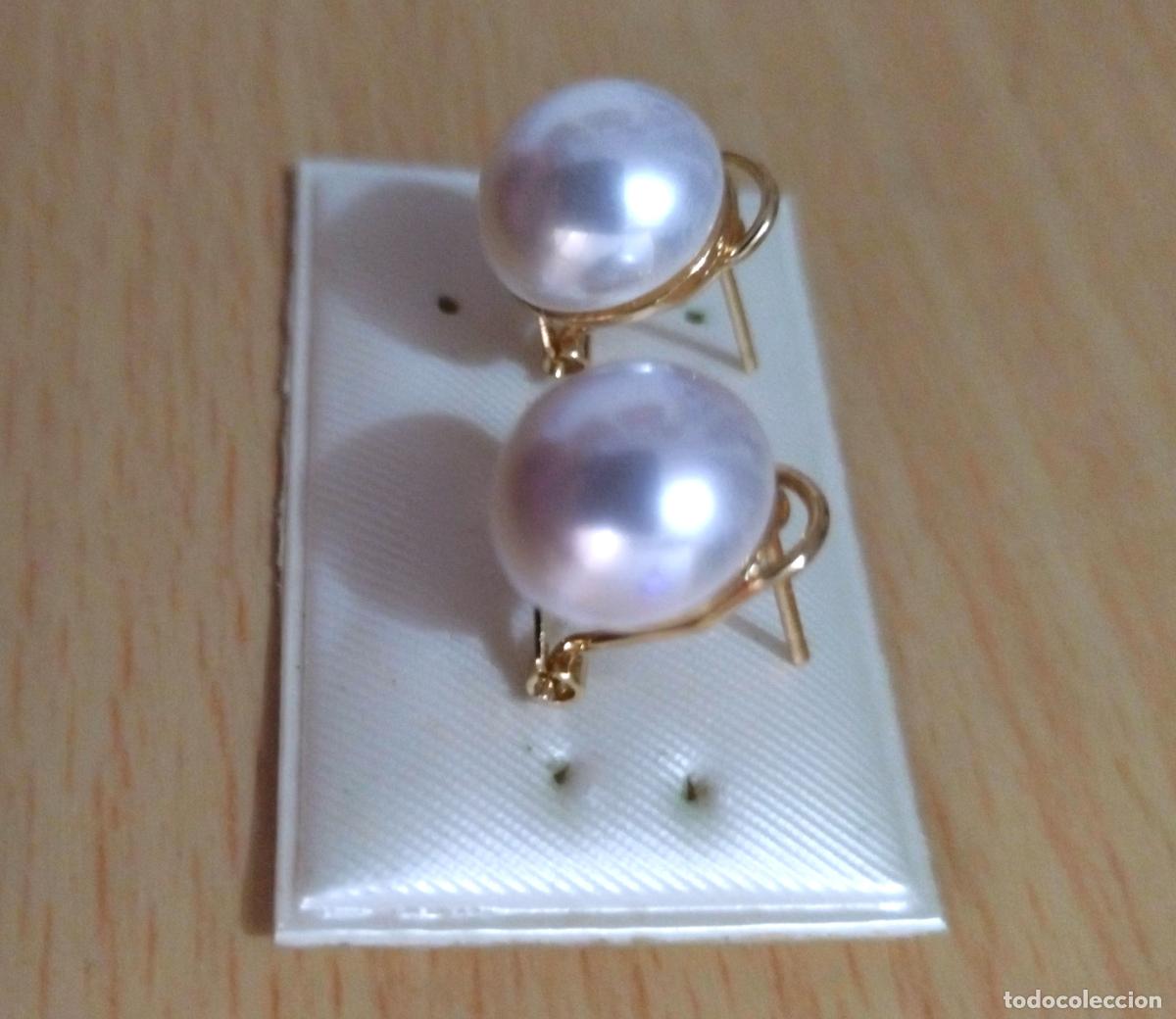 Joyeria: Pendientes dorados con perla, cierre de omega. - Foto 3