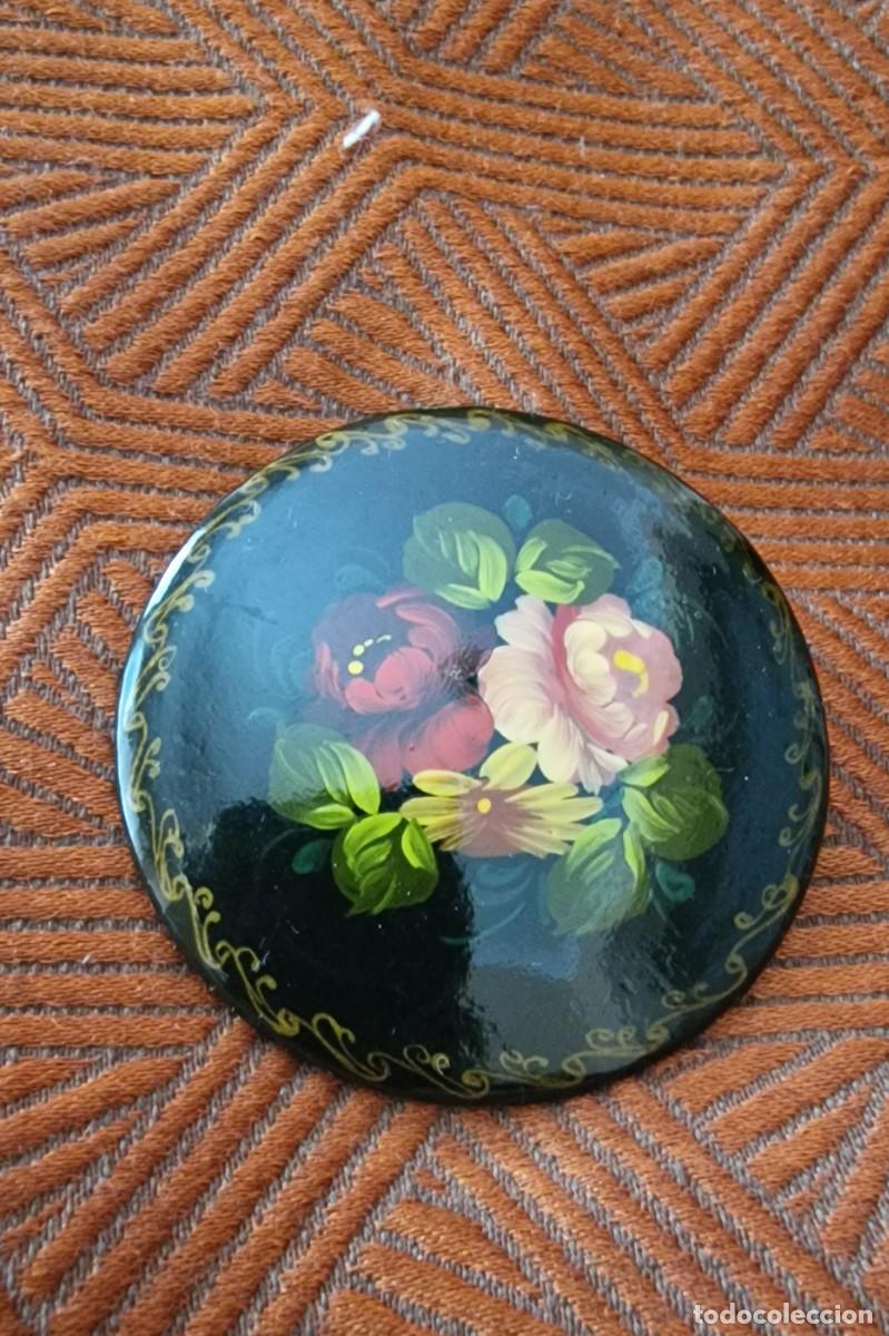 Joyeria: broche vintage grande madera pintada - Foto 1