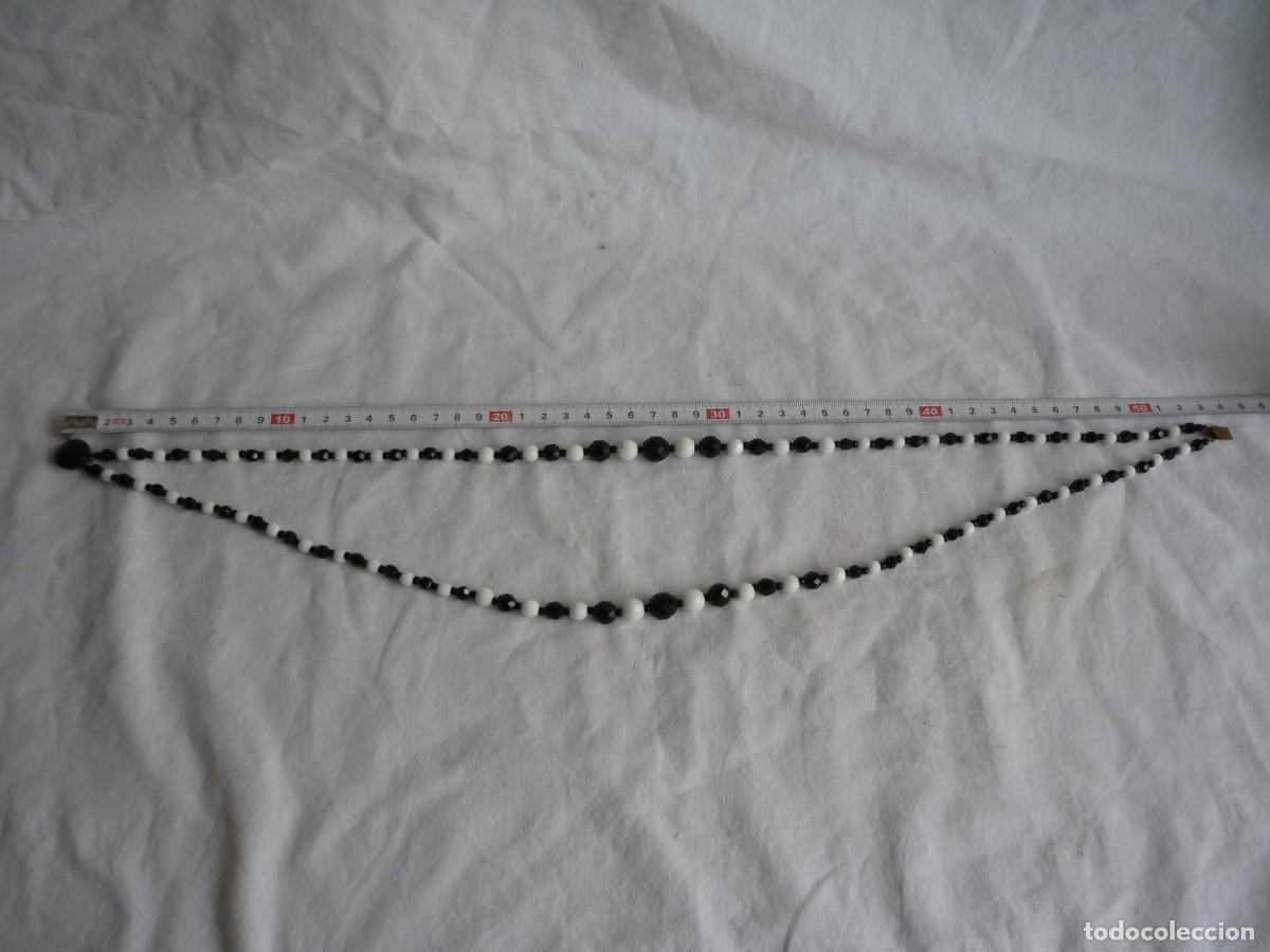 Joyeria: Collar doble de cuentas de vidrio blancas y negras - Foto 7