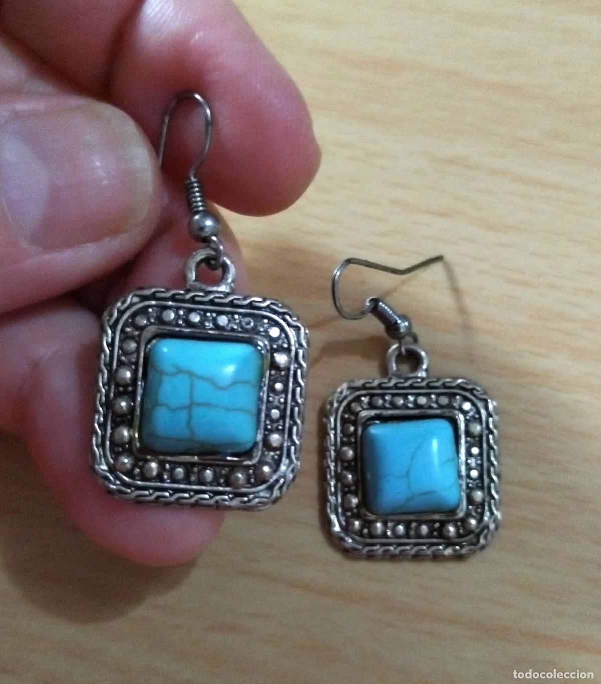 Joyeria: Pendientes plateados con piedra azul. - Foto 1