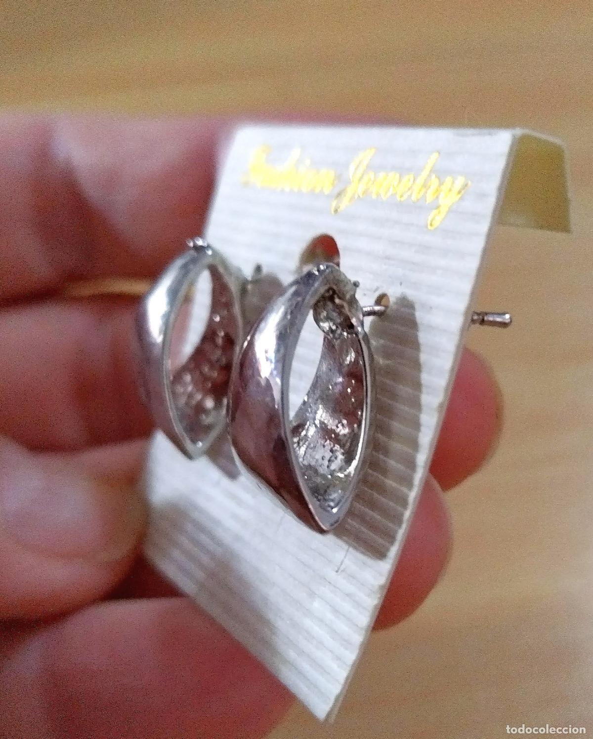 Joyeria: Pendientes plateados de bisuter&iacute;a. - Foto 2