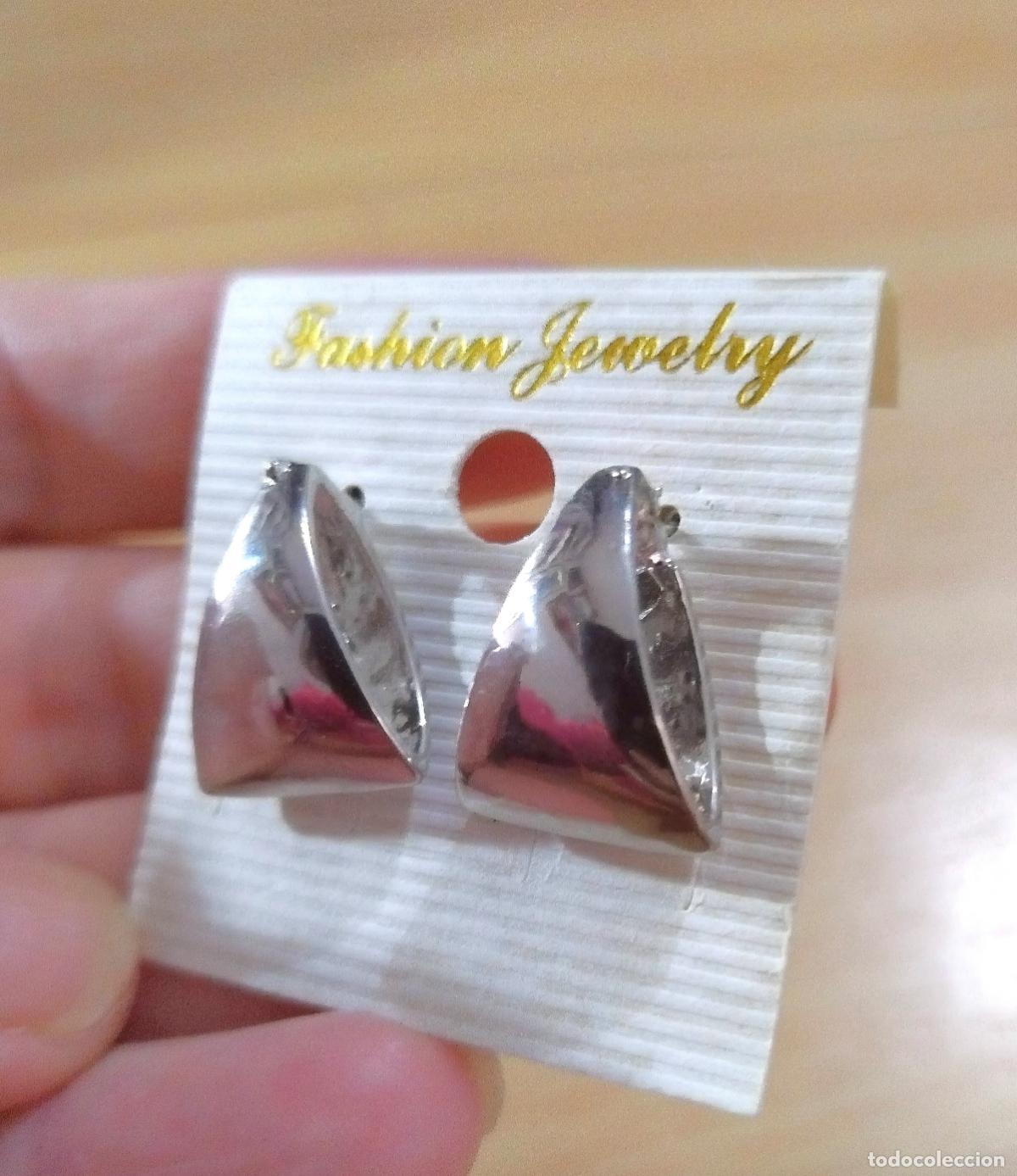 Joyeria: Pendientes plateados de bisuter&iacute;a. - Foto 4