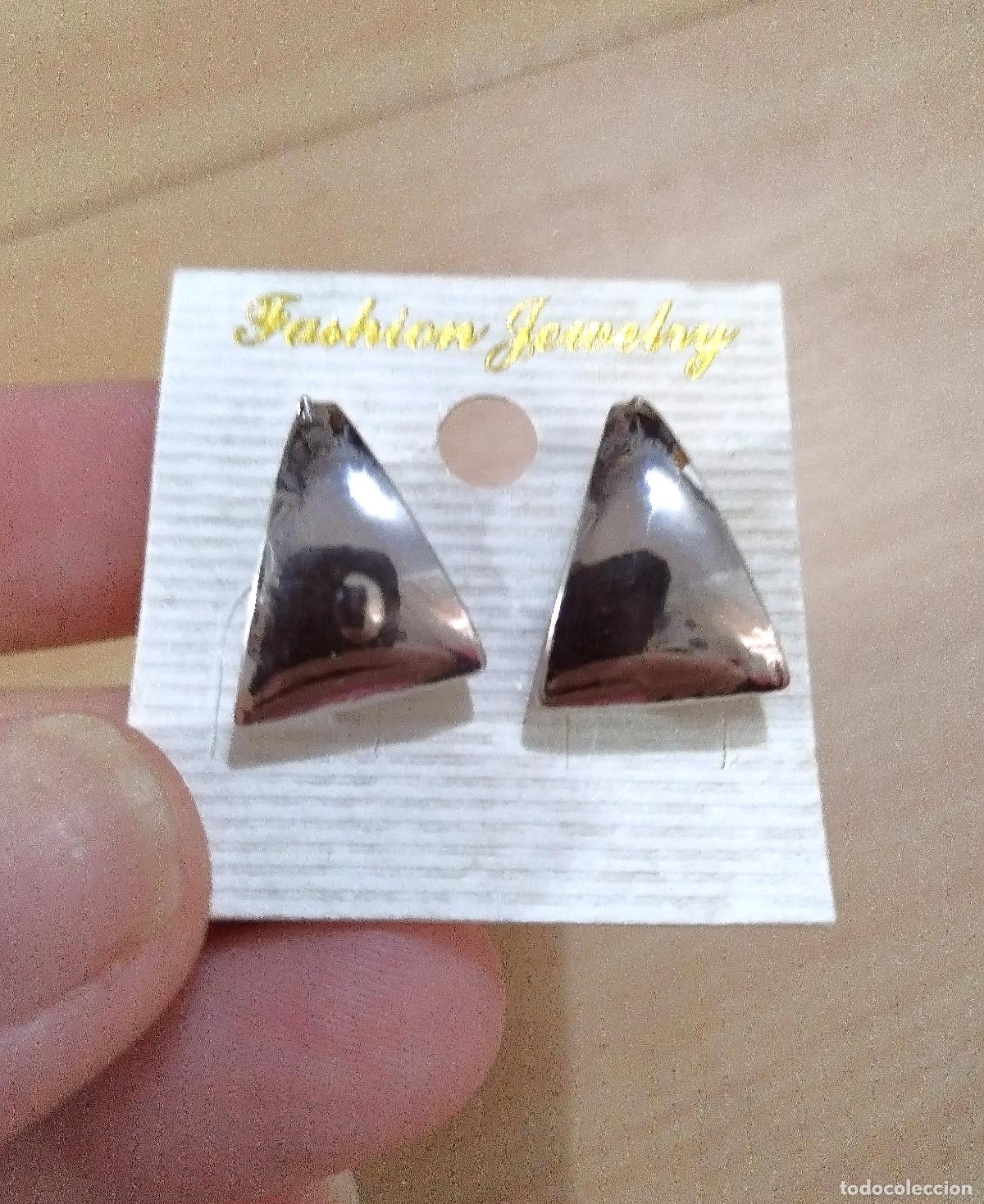 Joyeria: Pendientes plateados de bisuter&iacute;a. - Foto 1