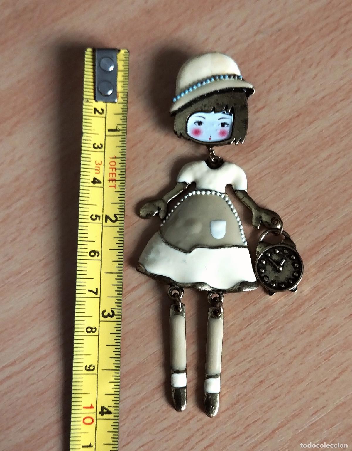 Joyeria: Original broche, forma de ni&ntilde;a o mu&ntilde;eca. - Foto 1