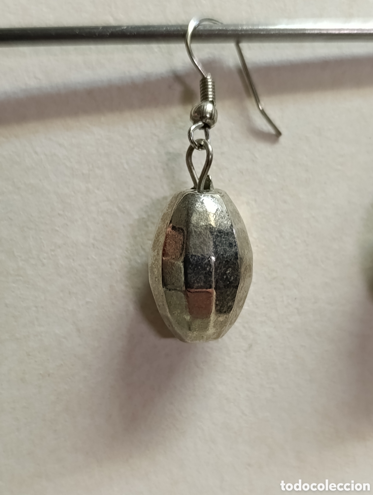 Joyeria: PENDIENTES DE METAL PLATEADO. COLGANTES. - Foto 2