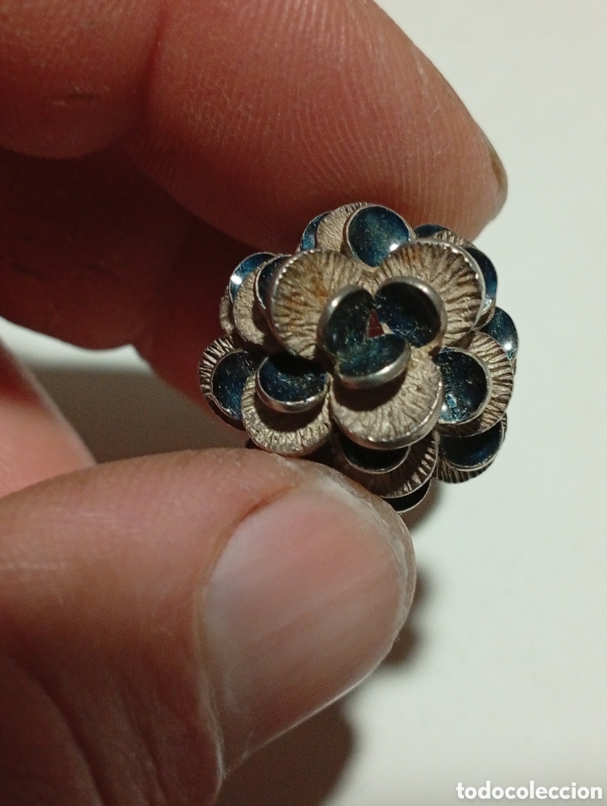 Joyeria: Anillo p&eacute;talos......... - Foto 2
