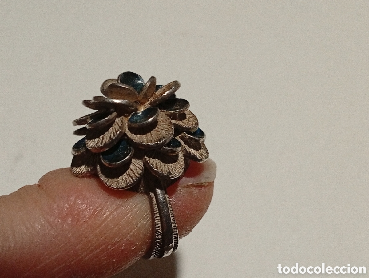 Joyeria: Anillo p&eacute;talos......... - Foto 4