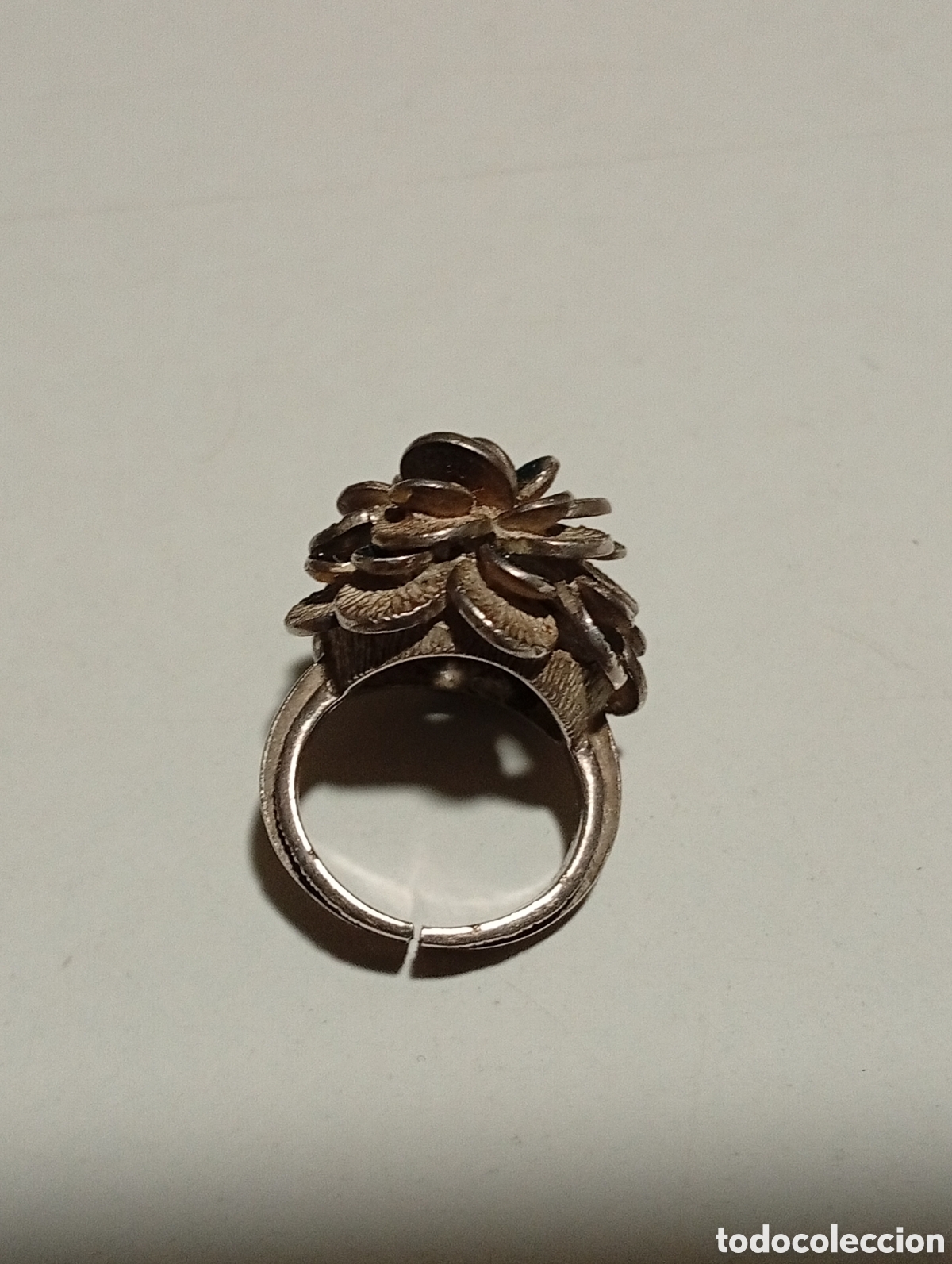 Joyeria: Anillo p&eacute;talos......... - Foto 1