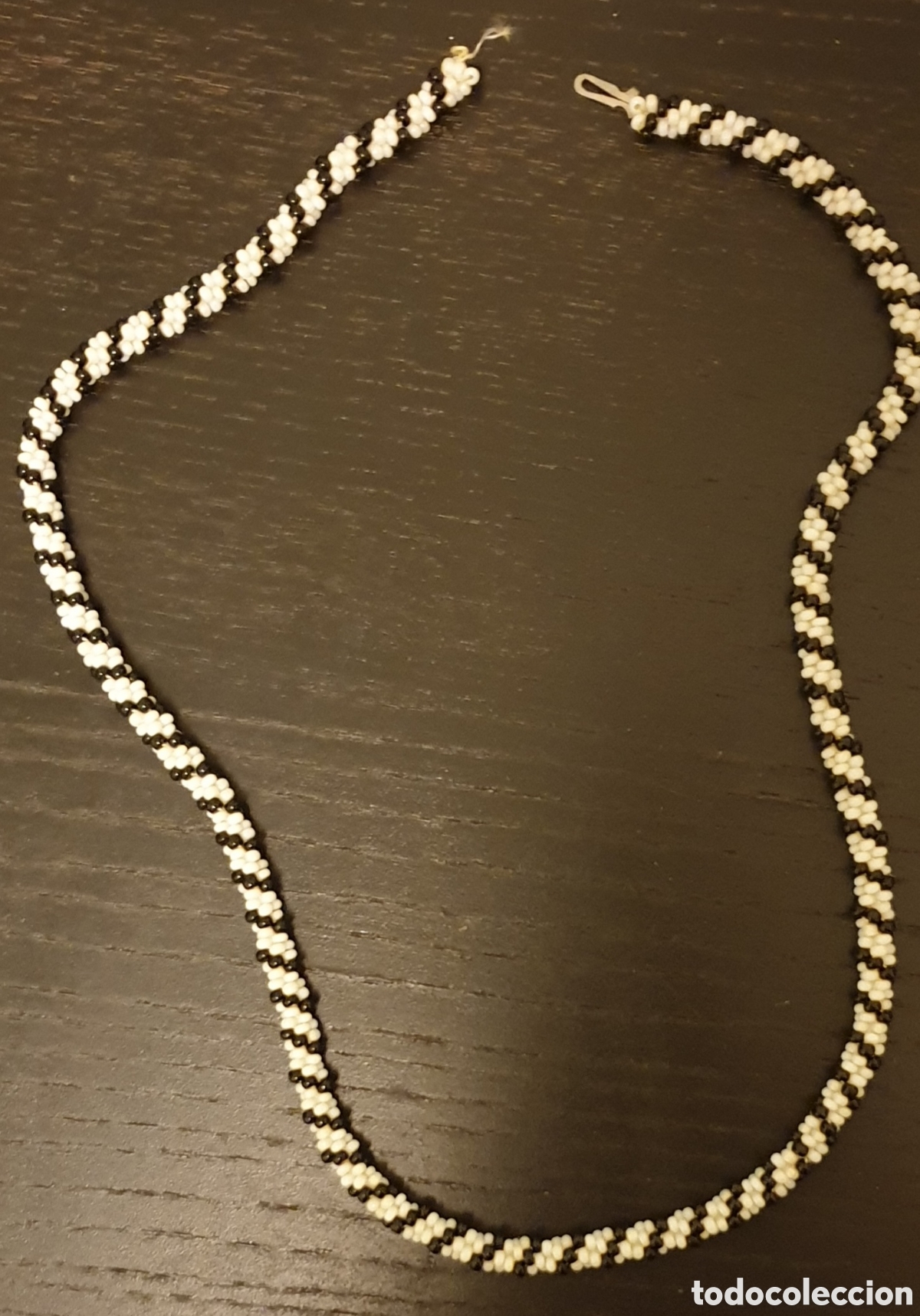 Joyeria: COLLAR DE CUENTAS NEGRAS Y BLANCAS - Foto 1