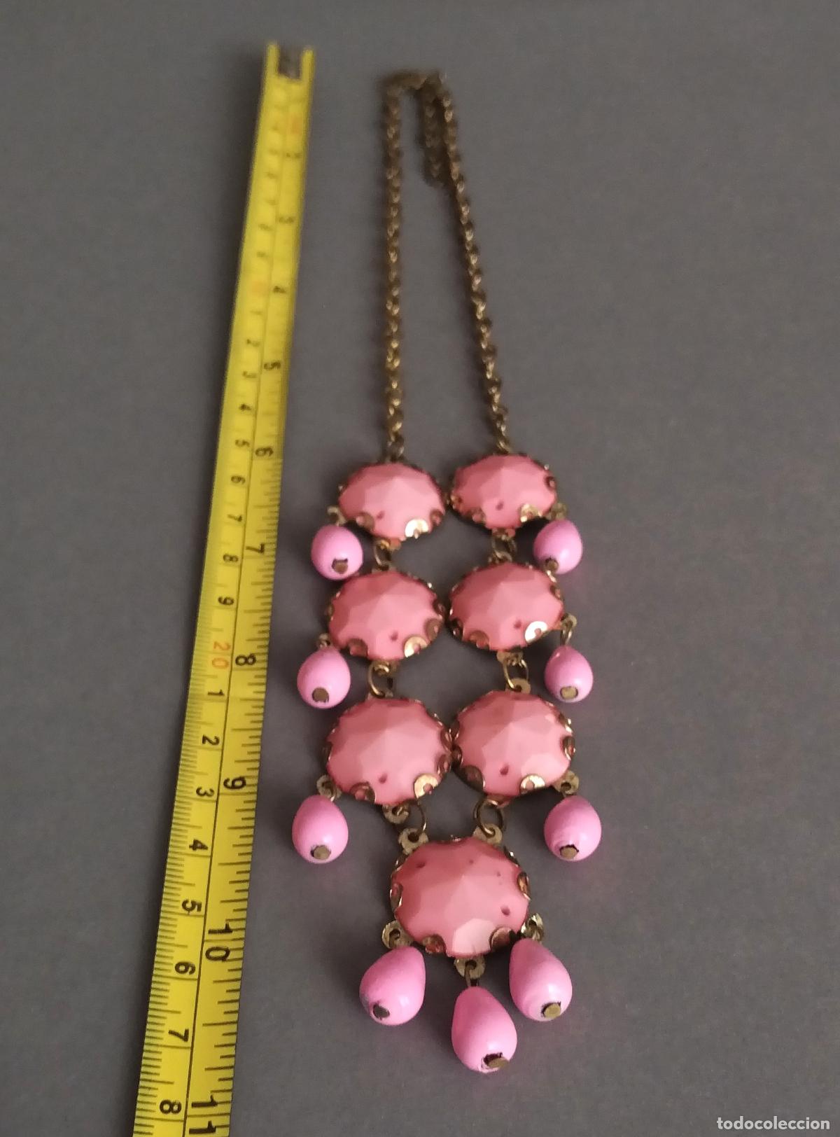 Joyeria: Collar color rosa, bisuter&iacute;a. - Foto 2