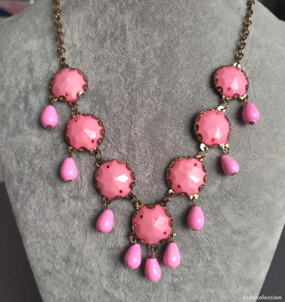 Joyeria: Collar color rosa, bisuter&iacute;a. - Foto 1