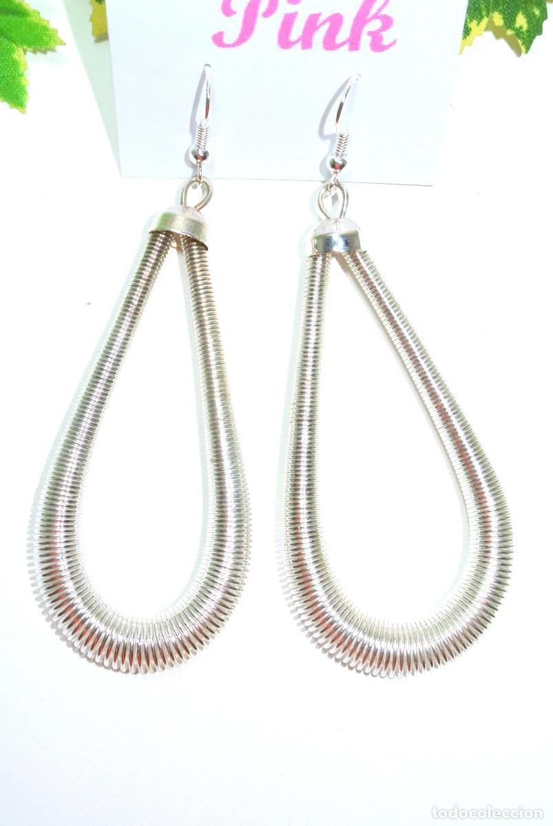 Joyeria: Pendientes largos color plata, A&ntilde;o 2000, Nuevos - Foto 2
