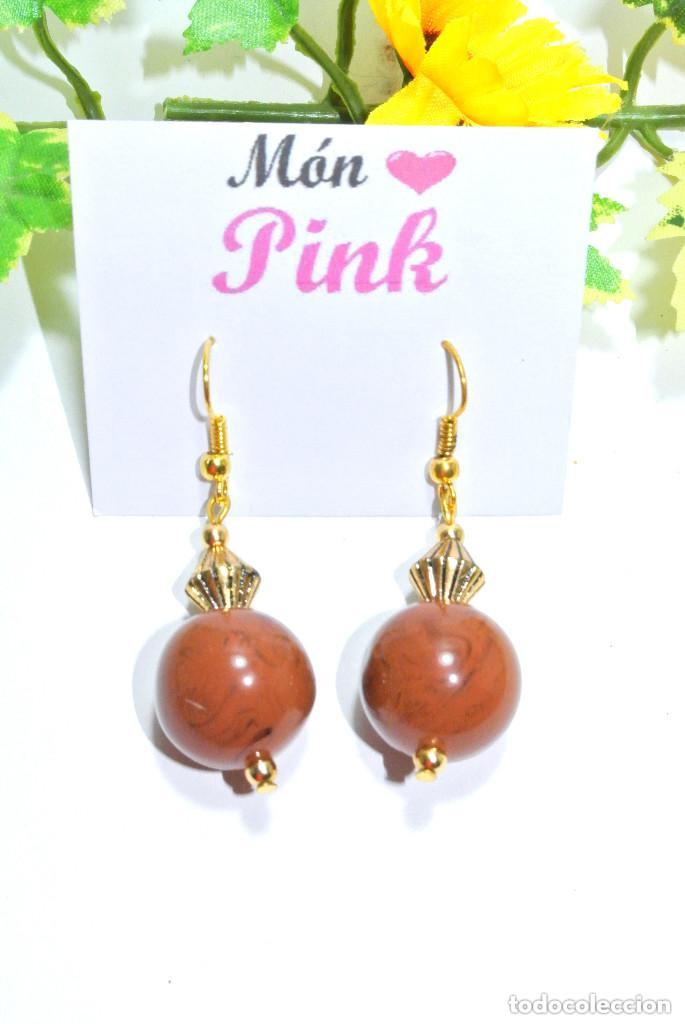 Joyeria: Pendientes color marr&oacute;n y oro, A&ntilde;o 2000, Nuevos - Foto 2