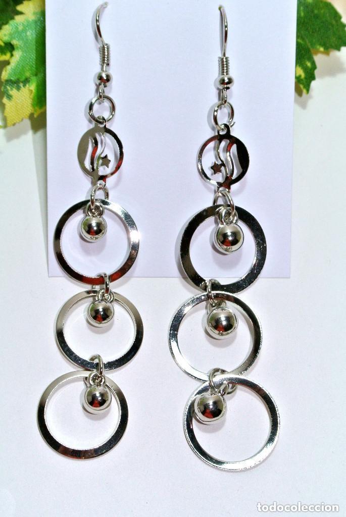 Joyeria: Pendientes largos color plata, A&ntilde;o 2000, Nuevos - Foto 1