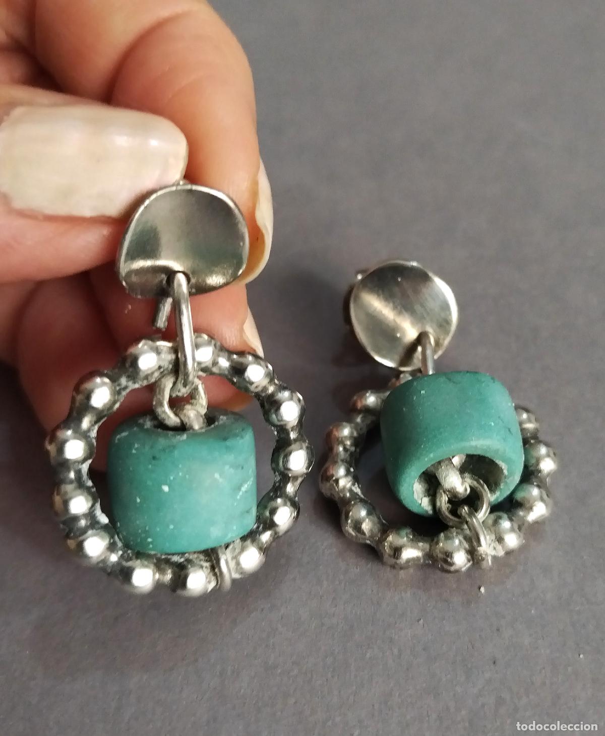 Joyeria: Pendientes plateados con piedra azul. - Foto 2